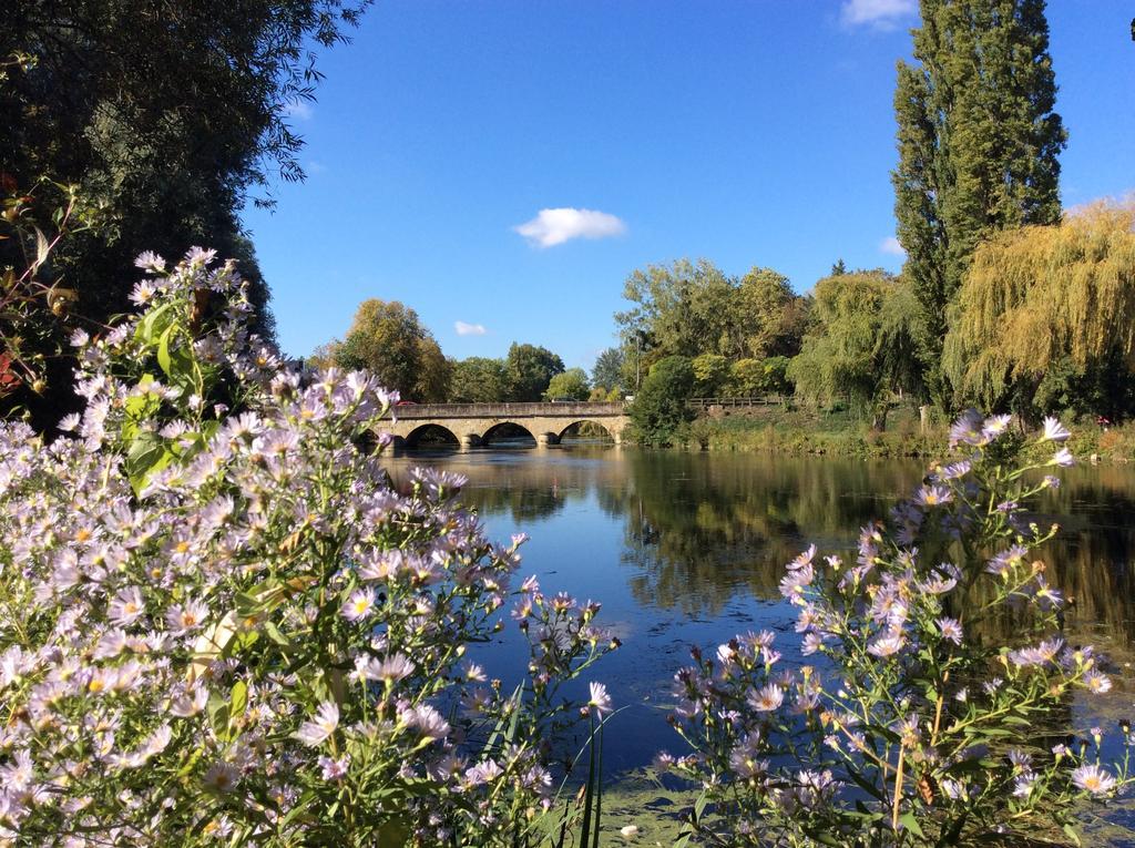 Le Lavoir Bed and Breakfast Châteauroux Esterno foto